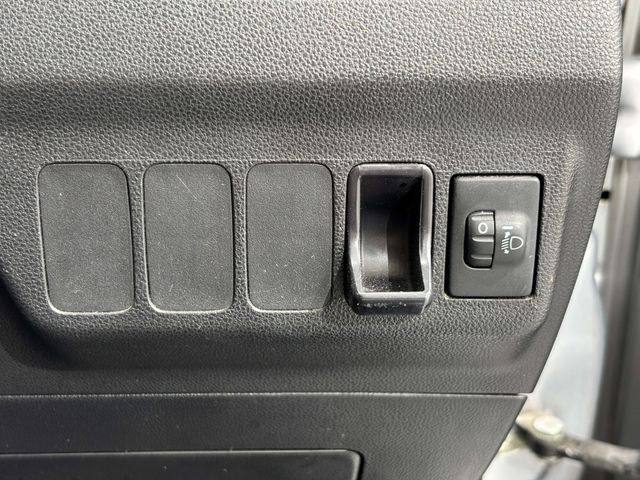 DAIHATSU MIRA VAN 2010 Image 31