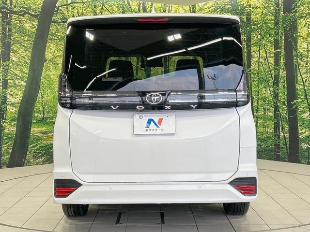 TOYOTA VOXY 2022 Image 31