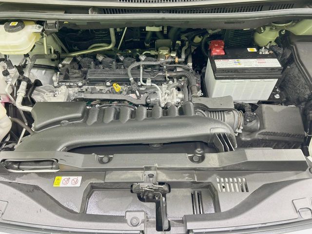 TOYOTA VOXY 2022 Image 31