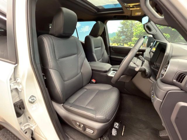 TOYOTA LANDCRUISER 250 2024 Image 31