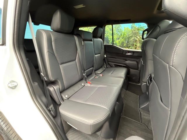 TOYOTA LANDCRUISER 250 2024 Image 31