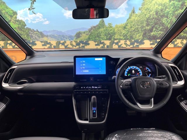 TOYOTA VOXY HYBRID 2026 Image 31