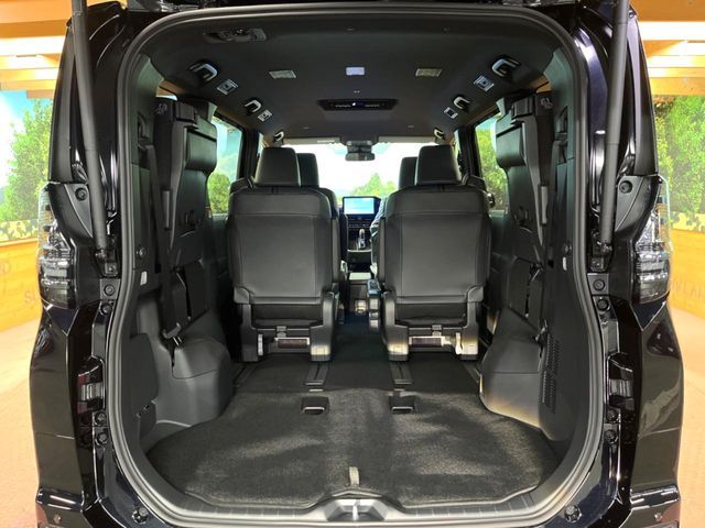 TOYOTA VOXY HYBRID 2026 Image 31