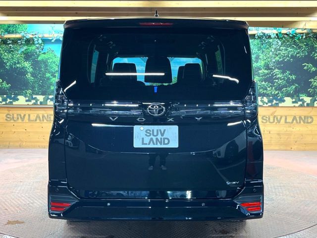 TOYOTA VOXY HYBRID 2026 Image 31