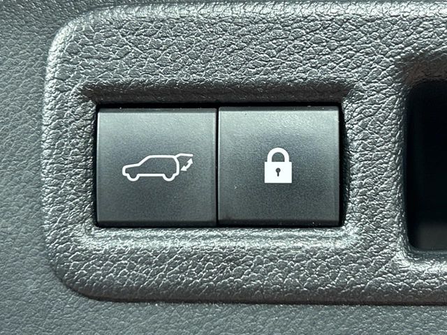 TOYOTA LEXUS NX300 2019 Image 31