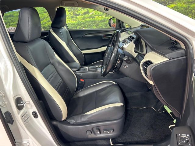 TOYOTA LEXUS NX300 2019 Image 31