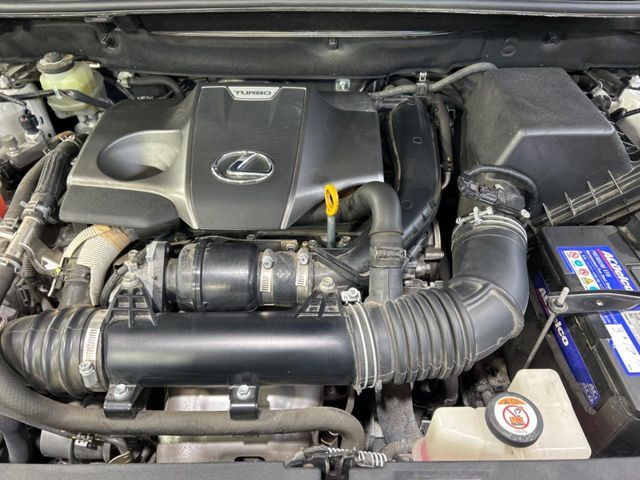 TOYOTA LEXUS NX300 2019 Image 31