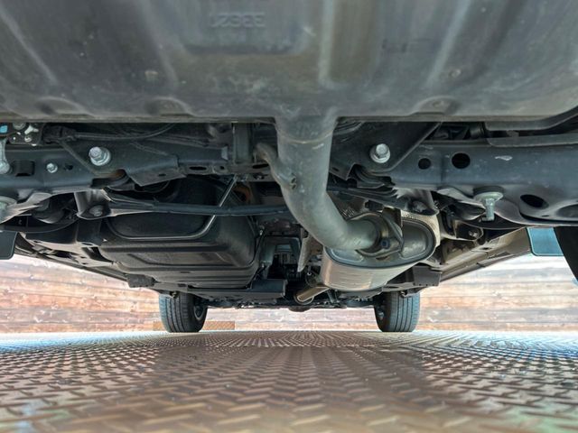 TOYOTA LEXUS NX300 2019 Image 31