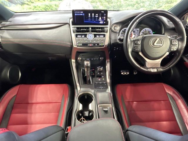 TOYOTA LEXUS NX300 2018 Image 31