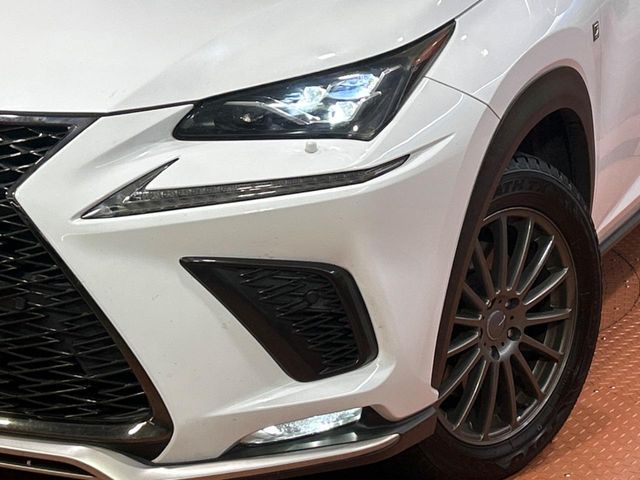 TOYOTA LEXUS NX300 2018 Image 31