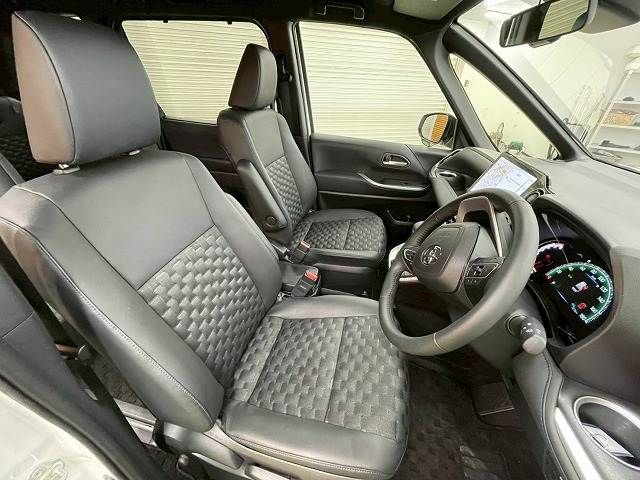 TOYOTA VOXY 2025 Image 31