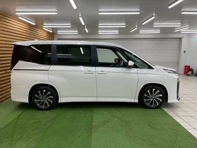 TOYOTA VOXY 2025 Image 31