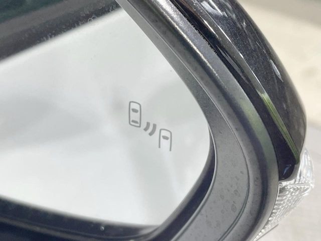 TOYOTA YARIS CROSS HYBRID 2025 Image 31