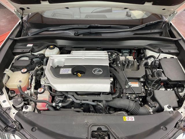 TOYOTA LEXUS UX250H AWD 2019 Image 31