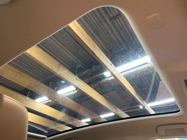 TOYOTA LEXUS NX300 2017 Image 31