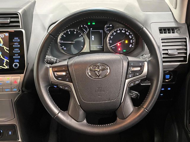 TOYOTA LANDCRUISER PRADO 2023 Image 31