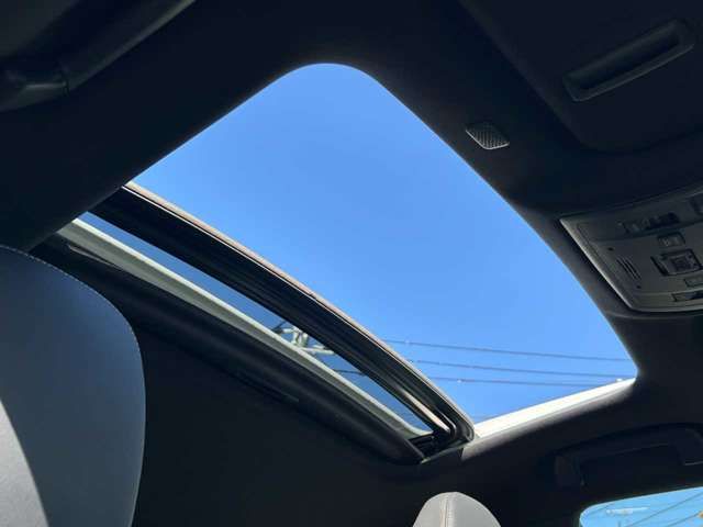 TOYOTA LEXUS IS300H 2023 Image 31