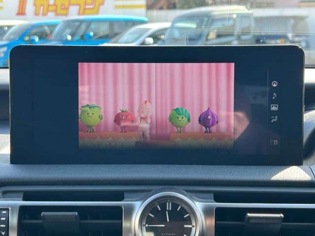 TOYOTA LEXUS IS300H 2023 Image 31