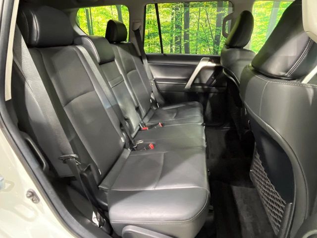 TOYOTA LANDCRUISER PRADO 2022 Image 31