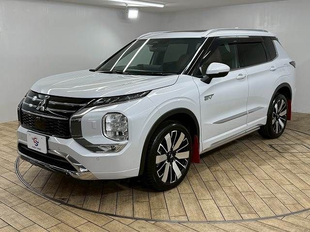 MITSUBISHI OUTLANDER PHEV 2025 Image 31