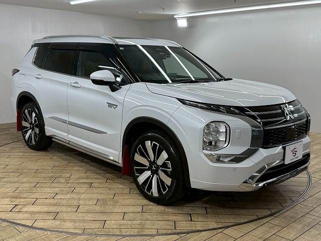 MITSUBISHI OUTLANDER PHEV 2025 Image 31