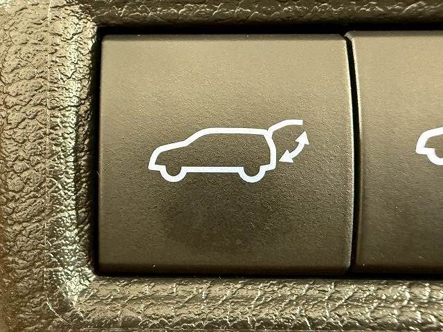 TOYOTA HARRIER HYBRID 2020 Image 31