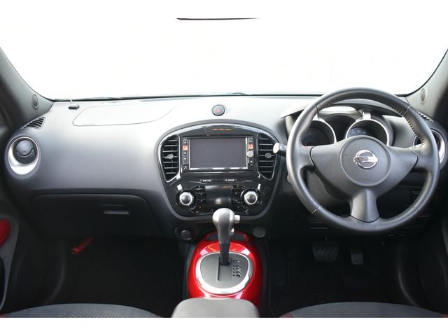 NISSAN JUKE 2011 Image 31