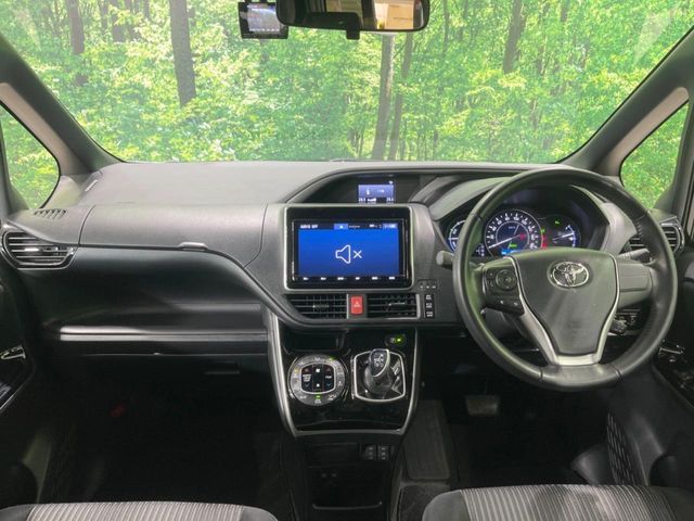 TOYOTA VOXY HYBRID 2020 Image 31