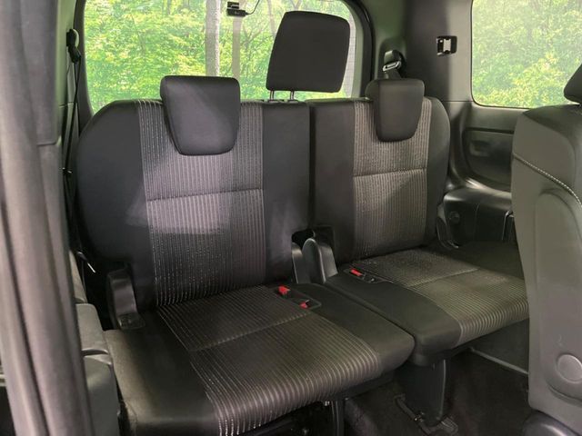 TOYOTA VOXY HYBRID 2020 Image 31