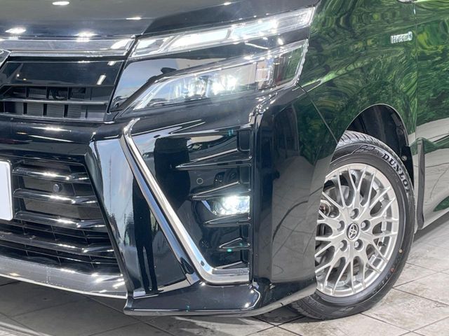 TOYOTA VOXY HYBRID 2020 Image 31
