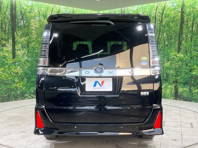 TOYOTA VOXY HYBRID 2020 Image 31