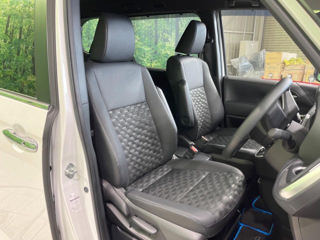 TOYOTA VOXY 2022 Image 31