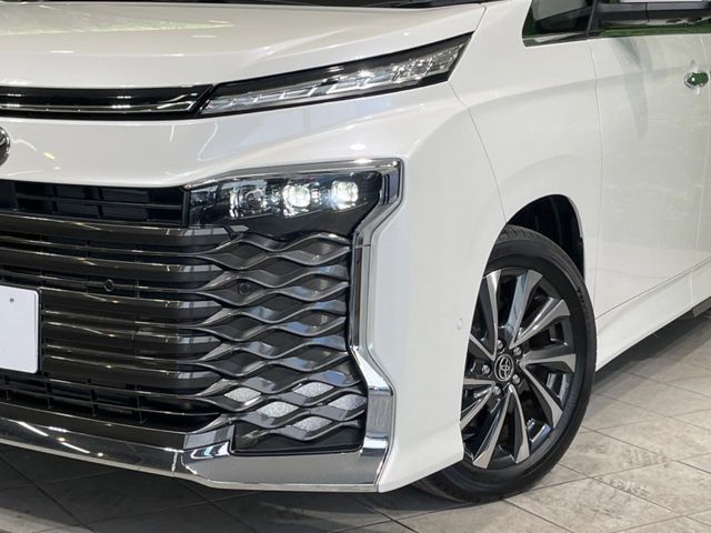TOYOTA VOXY 2022 Image 31