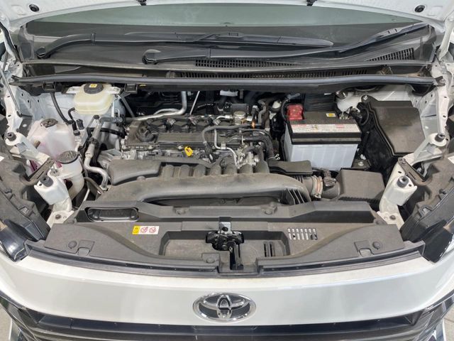 TOYOTA VOXY 2022 Image 31