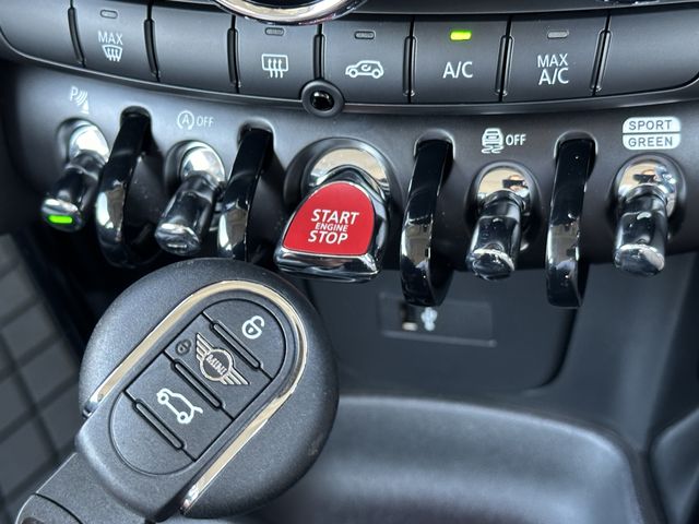 BMW MINI COOPER D 2023 Image 31