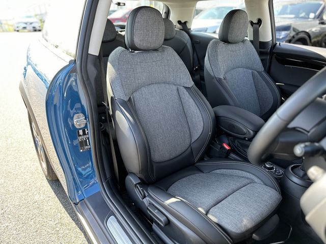 BMW MINI COOPER D 2023 Image 31