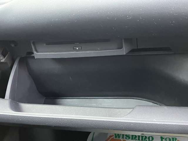 TOYOTA VOXY HYBRID 2023 Image 31