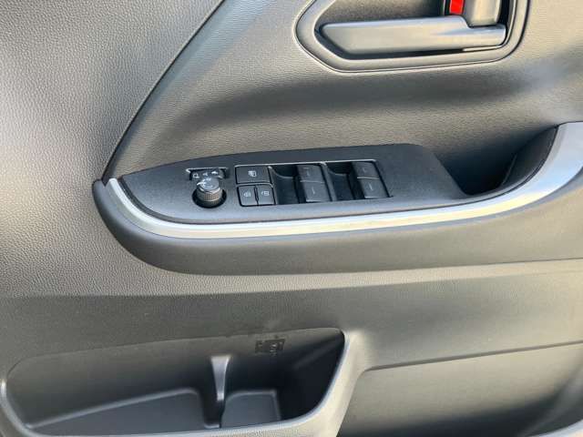 TOYOTA VOXY HYBRID 2023 Image 31