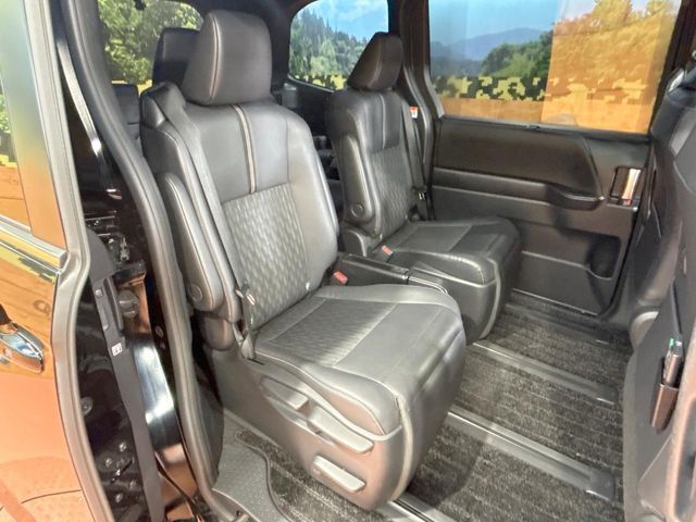 TOYOTA NOAH HYBRID 2023 Image 31