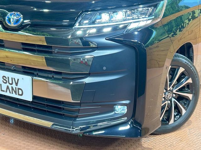 TOYOTA NOAH HYBRID 2023 Image 31