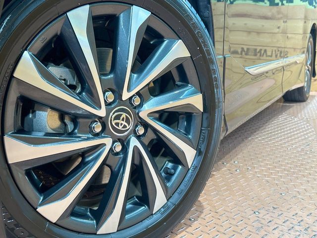 TOYOTA VOXY HYBRID 2023 Image 31