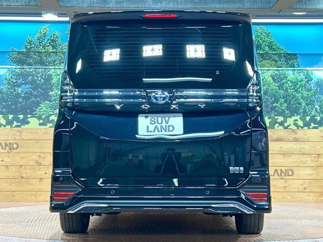 TOYOTA VOXY HYBRID 2023 Image 31