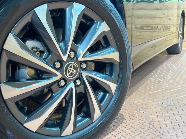 TOYOTA VOXY HYBRID 2023 Image 31