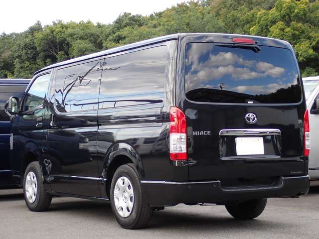 TOYOTA HIACE VAN 4WD 2021 Image 31