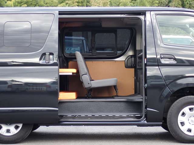 TOYOTA HIACE VAN 4WD 2021 Image 31