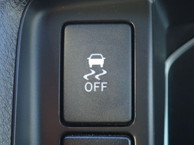 TOYOTA HIACE VAN 4WD 2021 Image 31