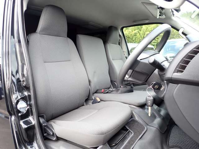 TOYOTA HIACE VAN 4WD 2021 Image 31