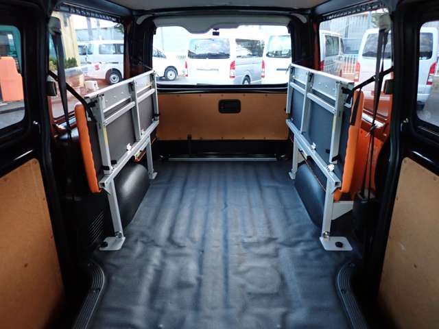 TOYOTA HIACE VAN 4WD 2021 Image 31