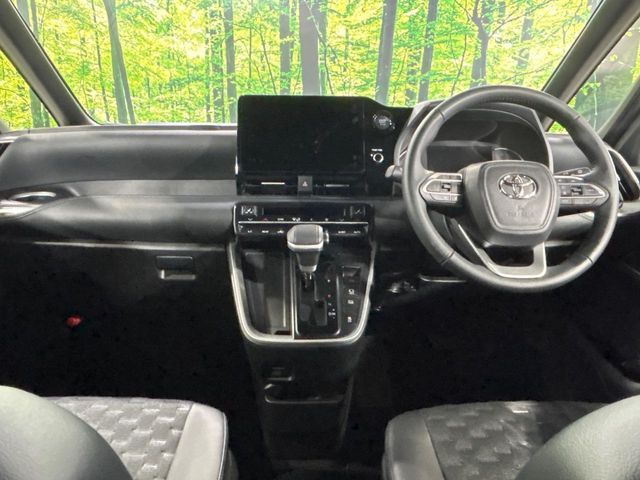 TOYOTA VOXY 4WD 2025 Image 31