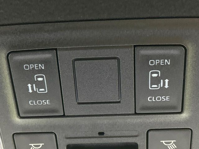 TOYOTA VOXY 4WD 2025 Image 31